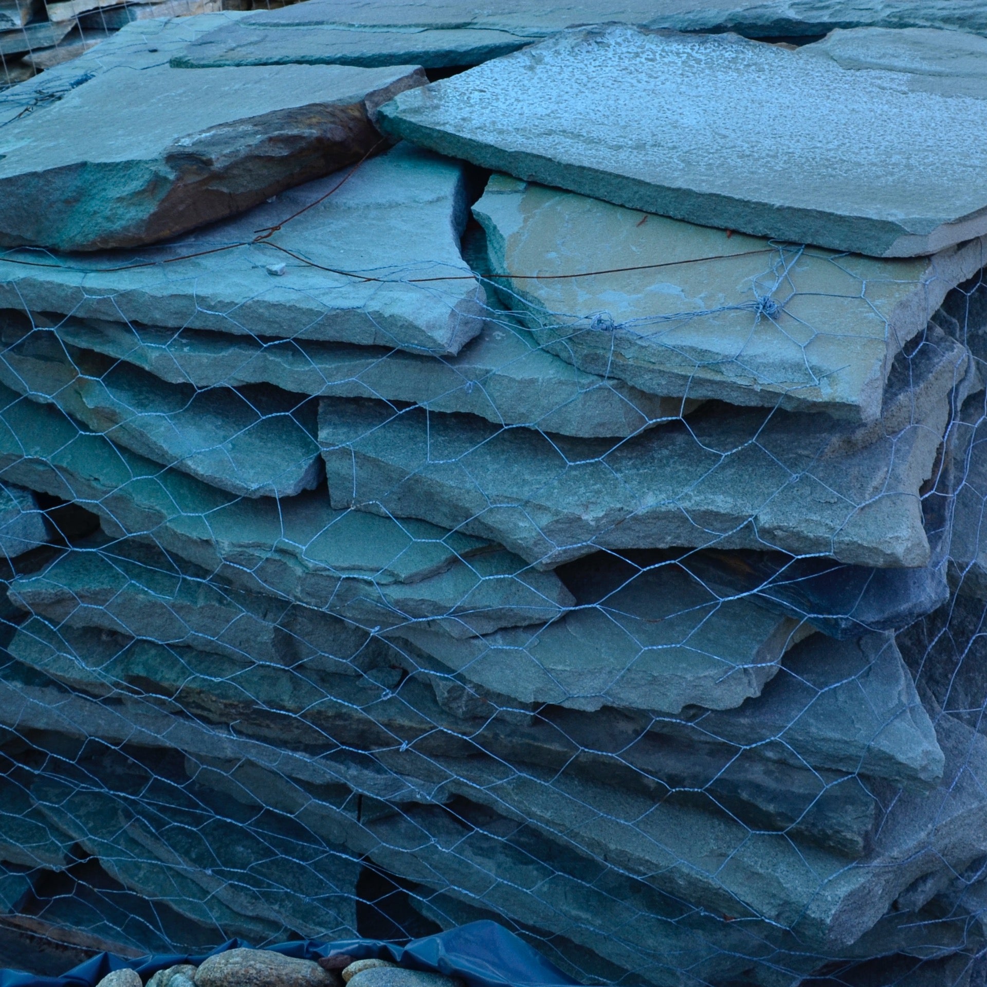 Chocolate Grey Thick Flagstone Pallet | Alex Pinestraw & Mulch, LLC