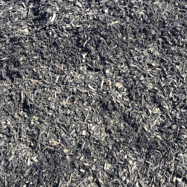 Organic Mulch for Lush Landscapes | Alex Pinestraw & Mulch, LLC