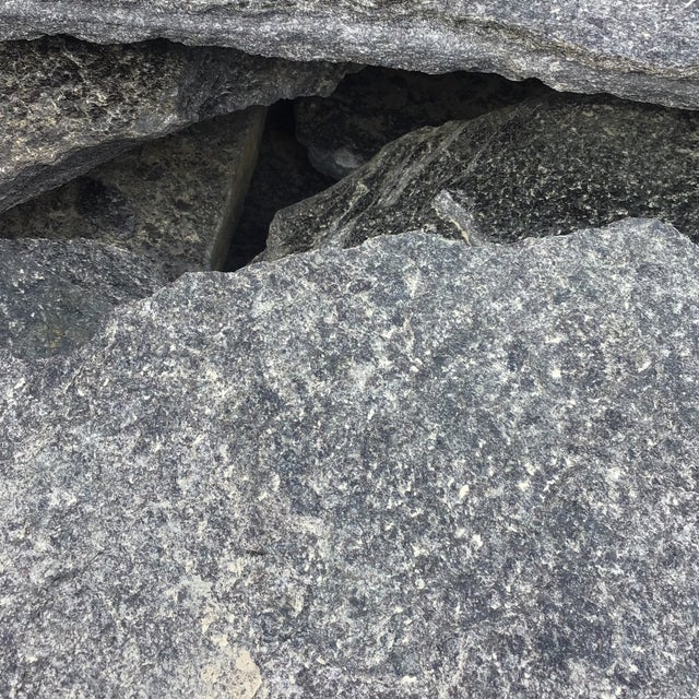 Premium Flagstone Pallets: Natural Stone for Elegant Spaces | Alex ...